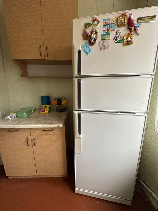 Велика однокімнатна кв. 2 поверх Педуніверсітет.