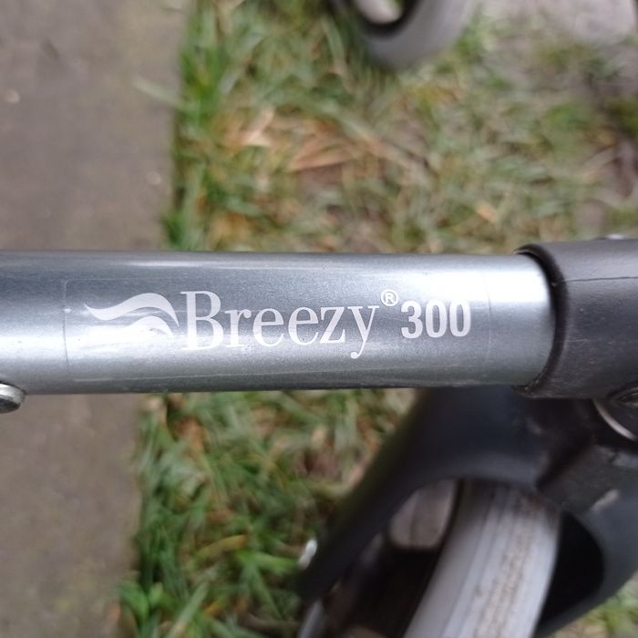 Продається інвалідний візок марки Breezy(Новий)!