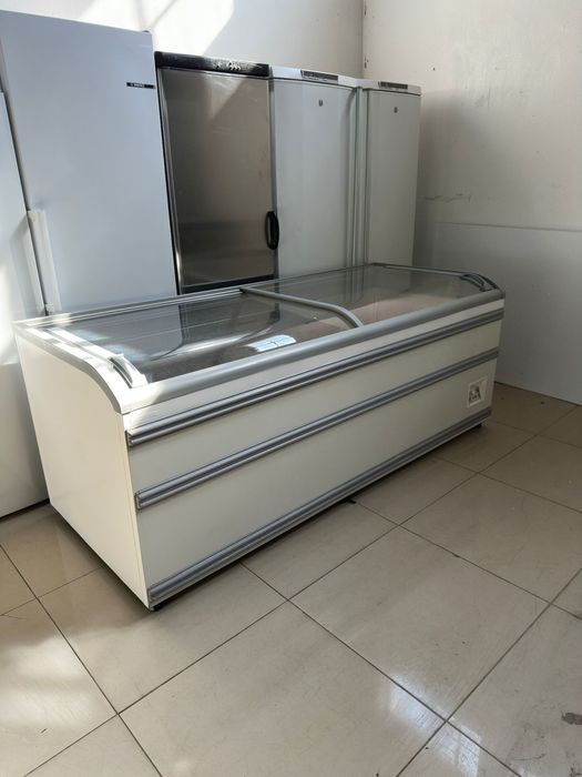 Witryna mroźnicza Aht Paris 210 zamrażarka
