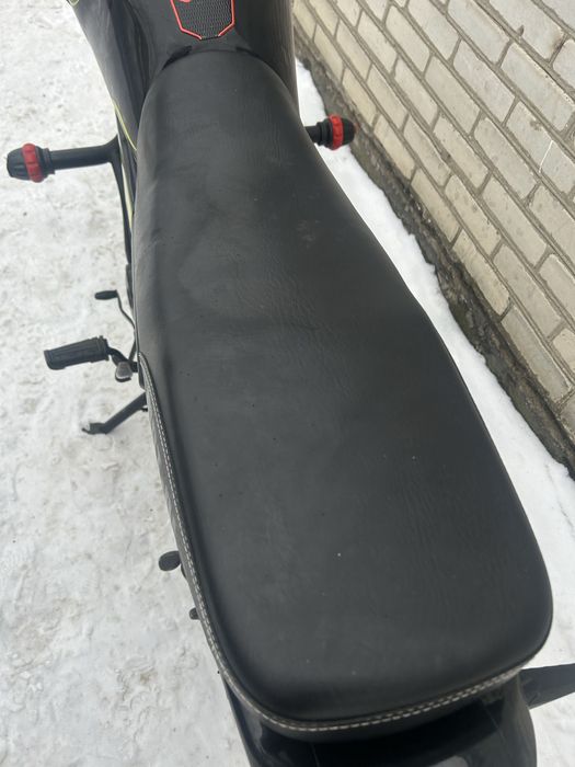 Mustang fit 125 в хорошому стані