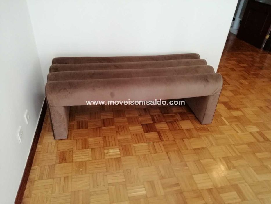 Banquetas de Cama Estofadas - Fazemos todas as medidas e cores.