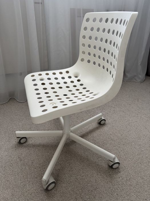 Крісло дитяче поворотне офісне