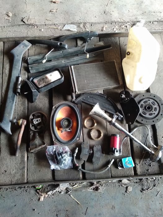 Запчасти на ваз 2109 бу