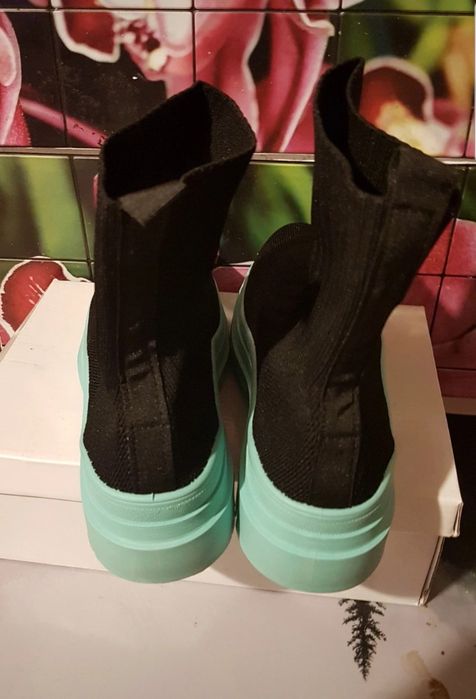 Buty  za  kostkę