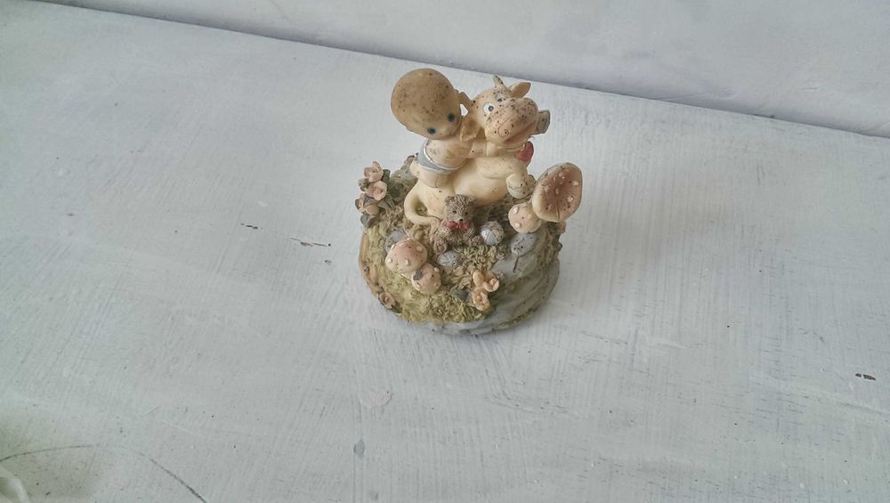 музыкальная шкатулка, Музична скринька, статуэтка , поющая фигурка