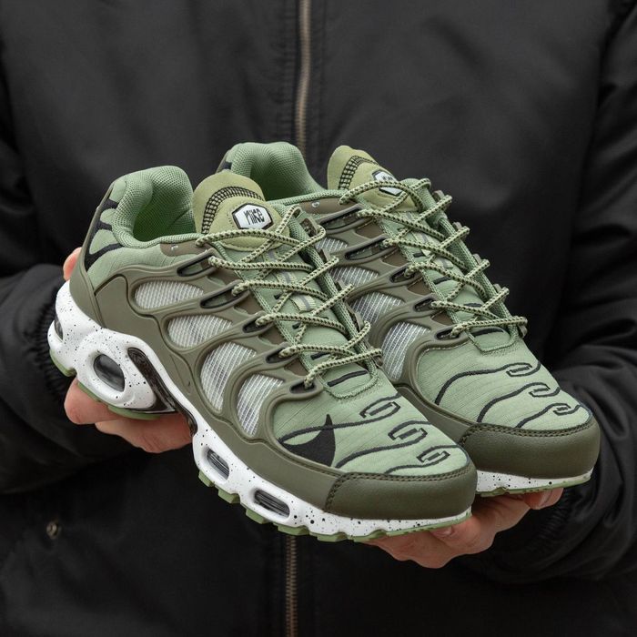 8 кольорів Nike Air Max TN Terrascape Plus