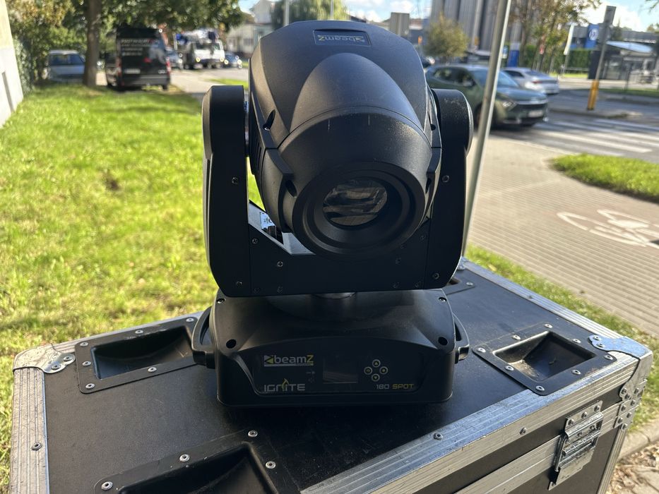 Głowy ruchome led 2 szt BeamZ 180 oraz 2 szt Flash 150 głowa ruchoma