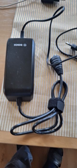 Ładowarka Bosch 2 ah