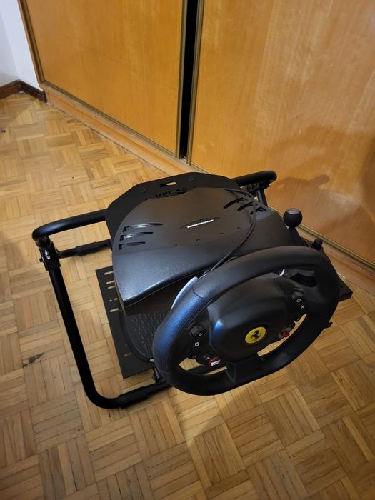 Suporte com volante, podais e mudanças