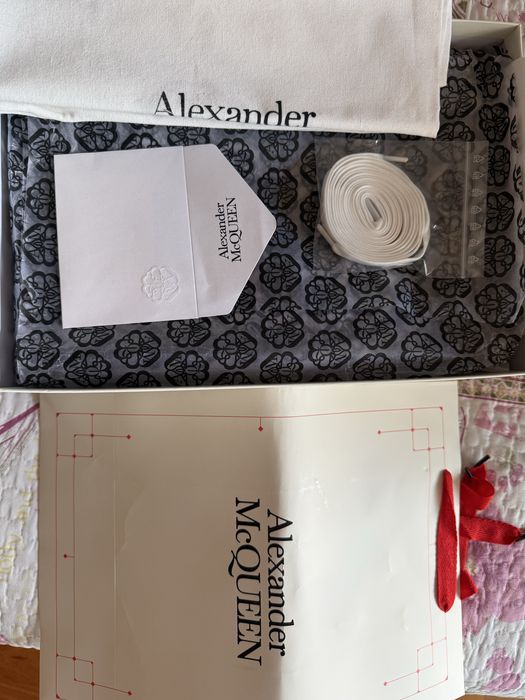 Sapatilhas Alexander McQueen Tamanho 43