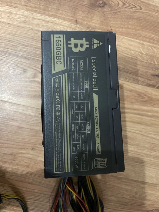 Блок живлення 1650W 80+ Gold