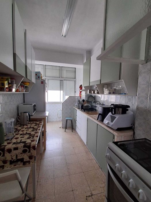 Apartamento T2 Em ótimas condições a Venda, Junto ao Parque Central da Amadora a bom Preço.