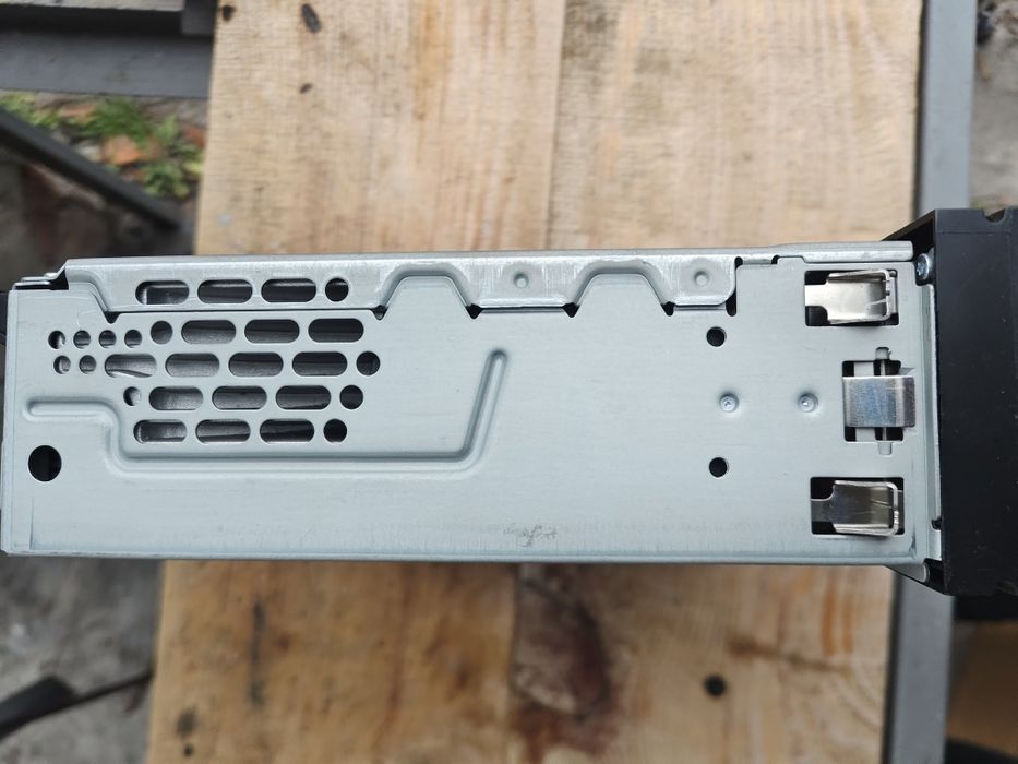 Продам автомагнитолу Peugeot RNEG с навигацией.