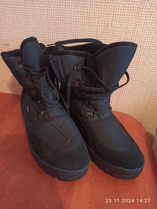 Nowe buty śniegowce męskie z systemem kolców rozmiar 45/46