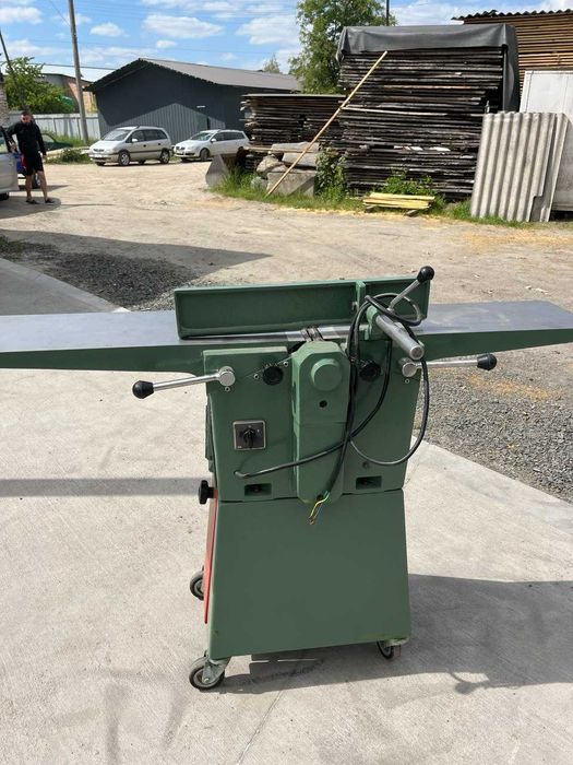 Фугувальний станок..Станок стругальний.