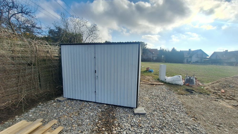 Garaż blaszany 3x5 II 2 Gatunek na budowę