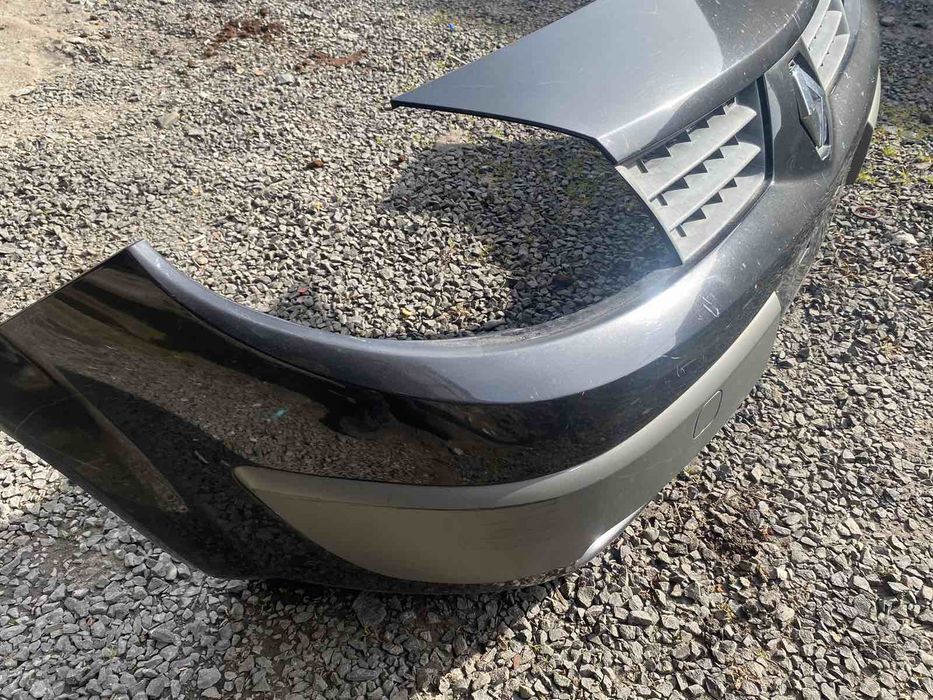 Бампер Рено Сценік 2 2003-2005рр. Дорест.