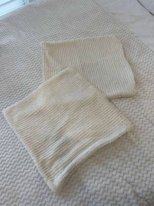 Poszewki na poszuki puszyste kremowe dekoracyjne