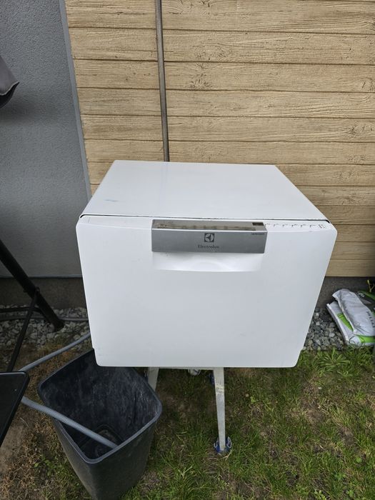 Zmywarka kompaktowa Electrolux ESF2300OW