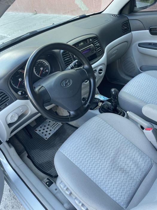 Продам атво Hyundai accent 1.4