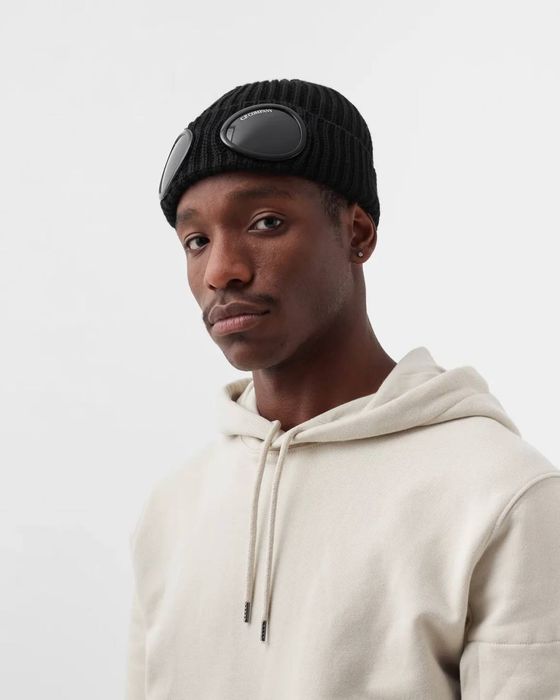 Шапка C. P. Company Goggle Extra Fine Merino Wool