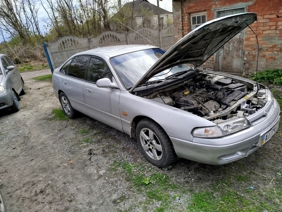 Автомобіль Мазда