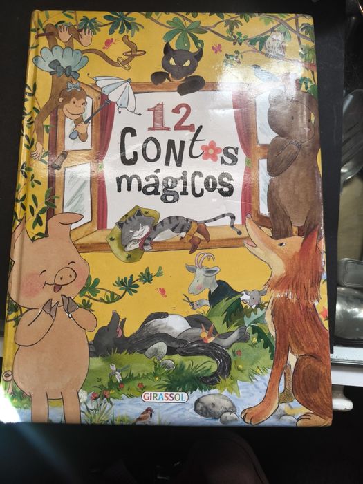 Livro 12 Contos Mágicos. 
Contém diversos contos algum deles: o Pedro