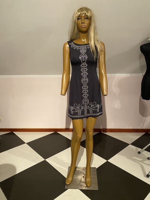 Manekin plastikowy całopostaciowy