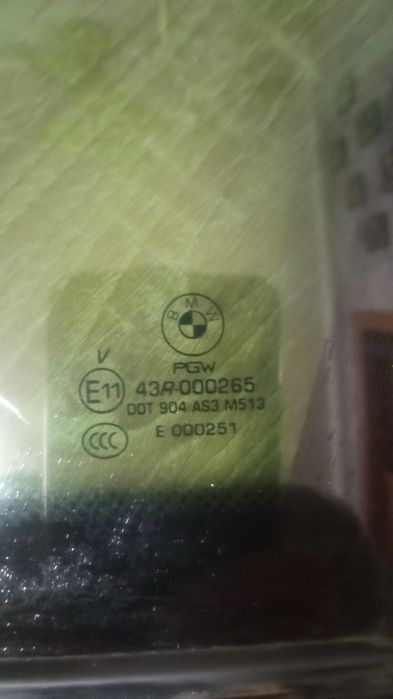 Скло БМВ Х6 оригінал 08-13