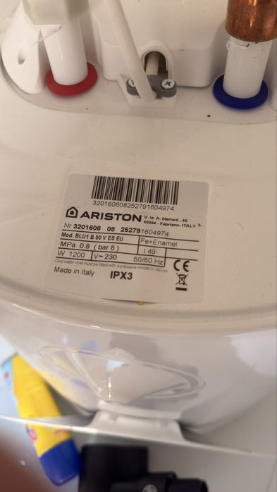 Termoacumulador Ariston BLU 1B 50L – Apenas 1 mês de uso