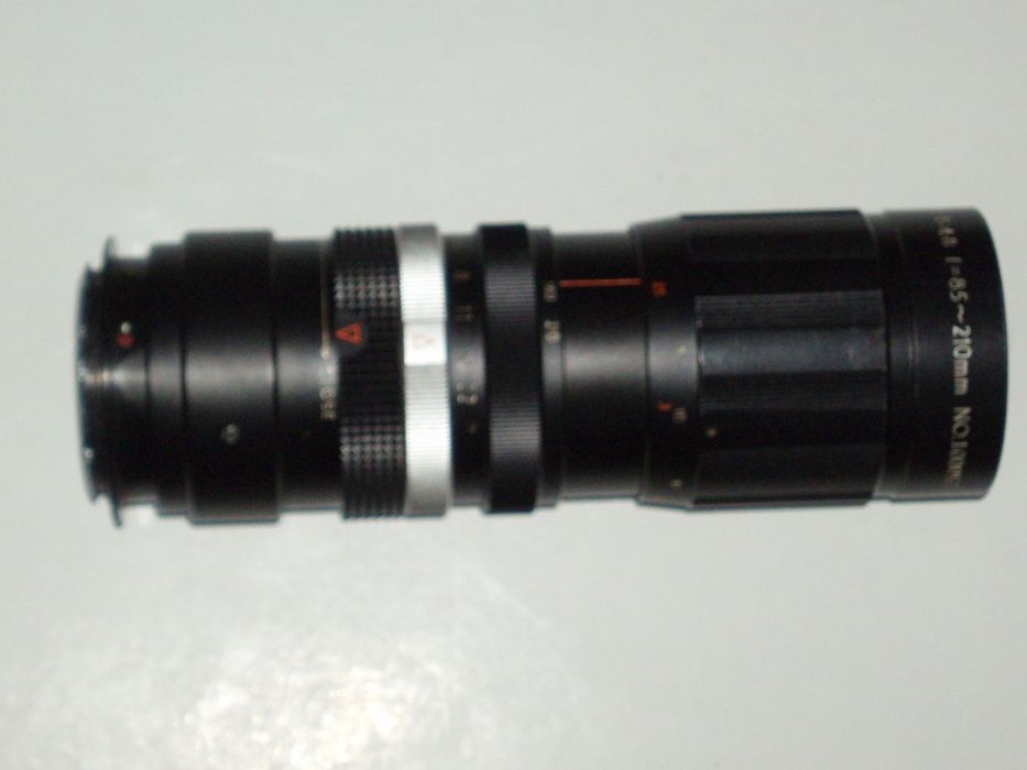 zum Nikon 80-200; Minolta 4.5/80-200; Tamron 3.8/80-200; Revenon 3,8