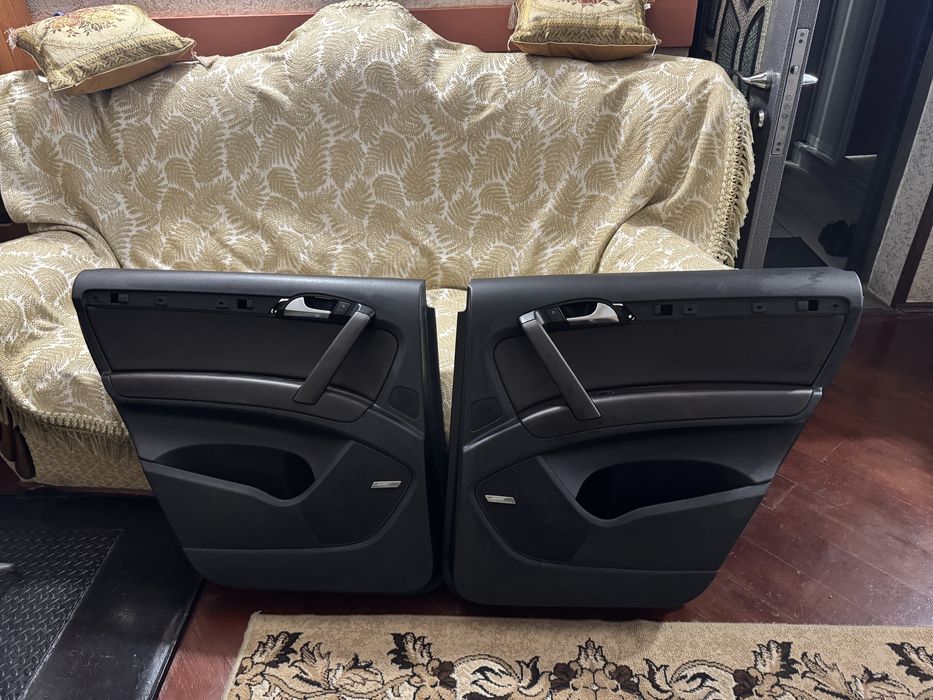 Продам дверні карти Q7