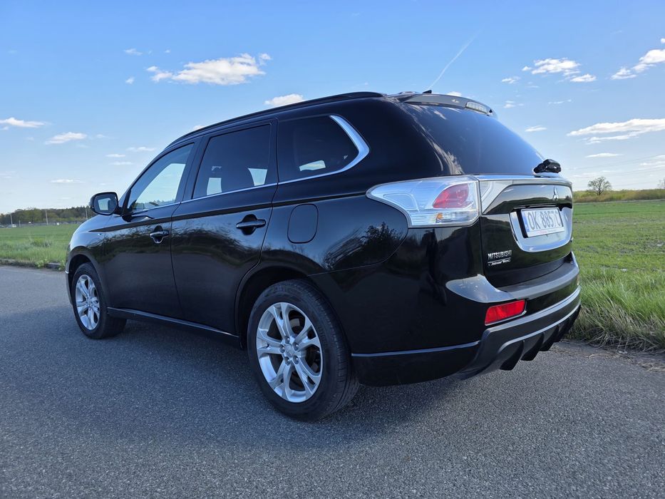 Mitsubishi Outlander 2013 4x4 7-osobowy bogata wersja wyposażenia