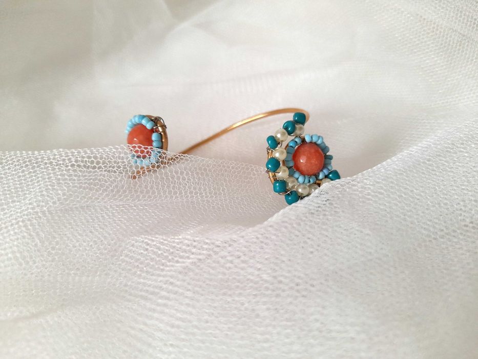 Bracelete chique peça única coral e turquesa