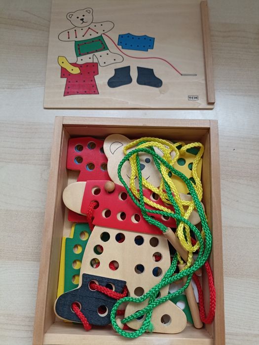 Шнуровка.Набор из дерева для детского развития, моторика рук.