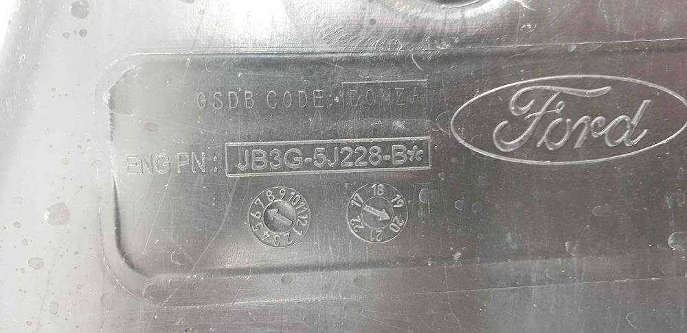 Zbiornik adblue mocznik bak Ford ranger Demontaż (autoabc2006)