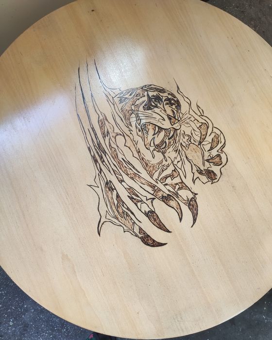 Stół okrągły ręcznie robiony