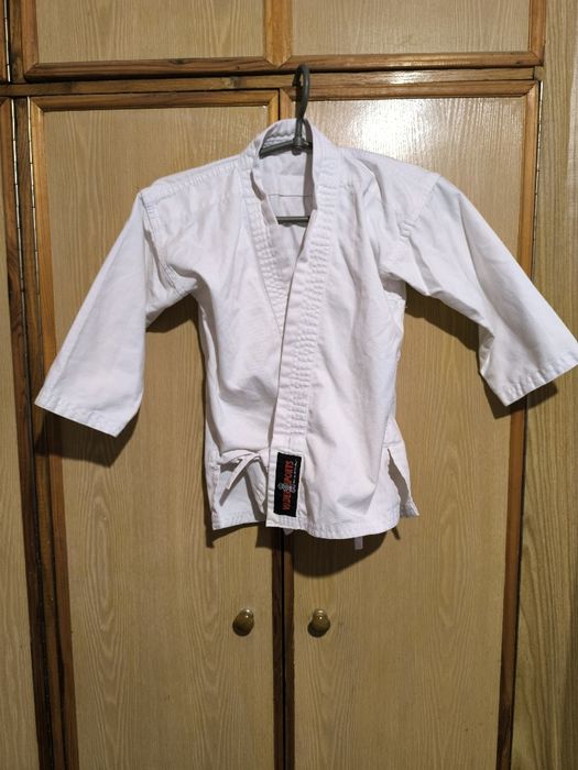 Кимоно с штанами и поясом рост 110