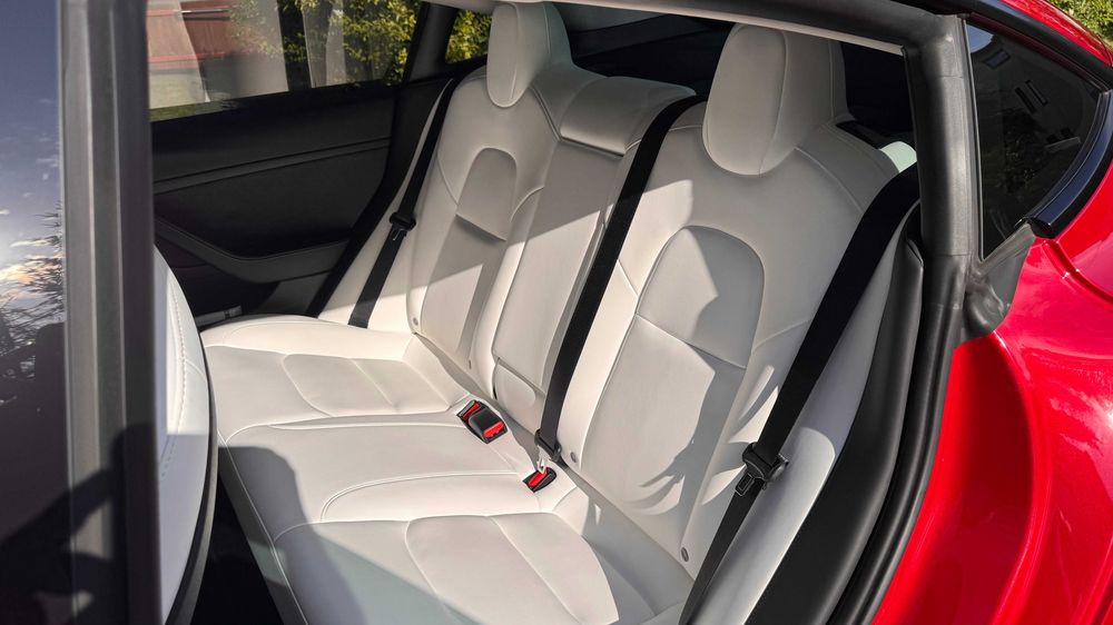 Tesla Model 3 Performance 2023 Salon PL 55tys km Ultra Red +PPF 80% Hak Białe Wnętrze FV23