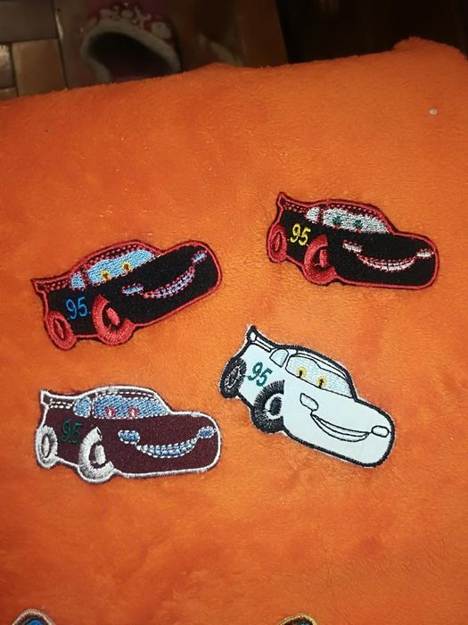 Продам красивенные качественные апликации нашивки тачки
