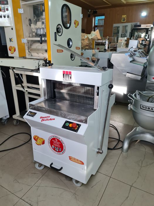 Хлеборезка Хліборізка Хлібонарізальна машина для пекарни JAC