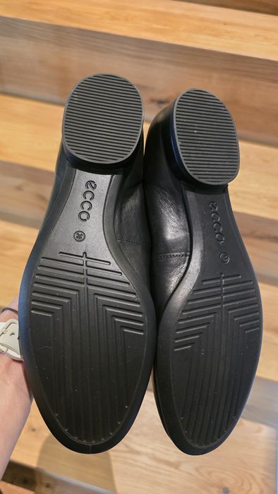 Balerinki Ecco  czarne skórzane 39