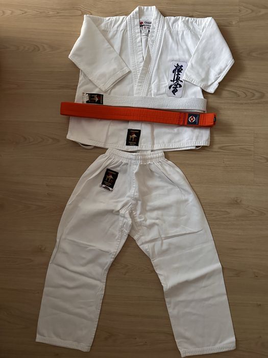 Kimono do karate judo