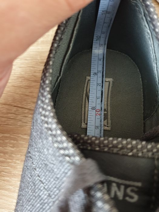 Продам кеди Vans 40р в ідеальному стані.
