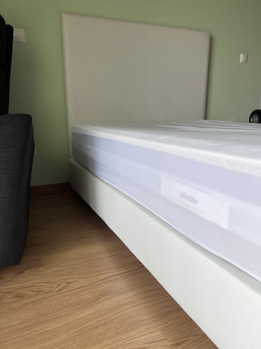 Cama (sommier cabeceira)