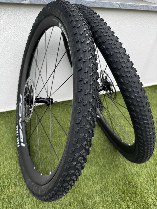 Rodas Roval Control World Cup - 980gr
