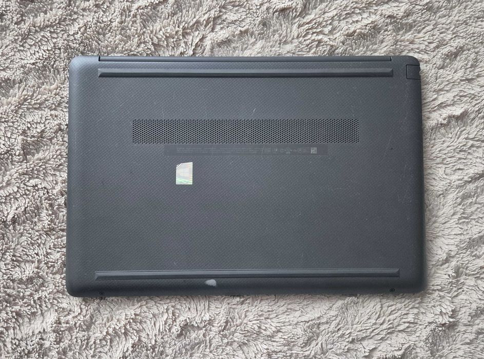 Ноутбук HP 250 G8 4L1Q8UT Intel i5-1135G7 15.6" FHD IPS 16Gb 256Gb SSD