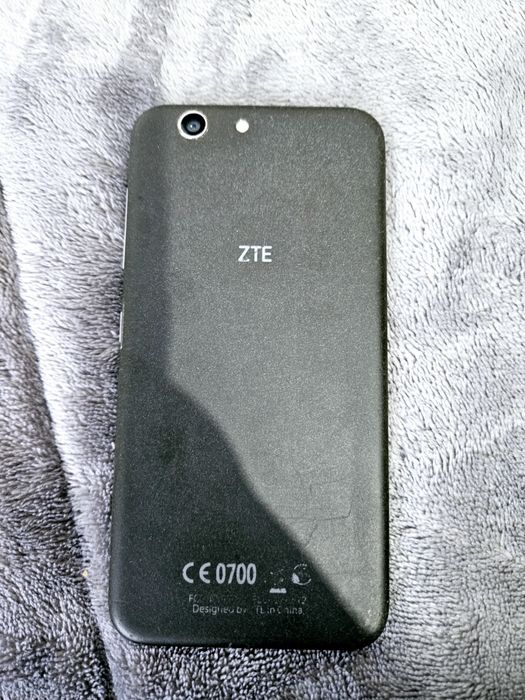 Telemóvel ZTE Blade a512