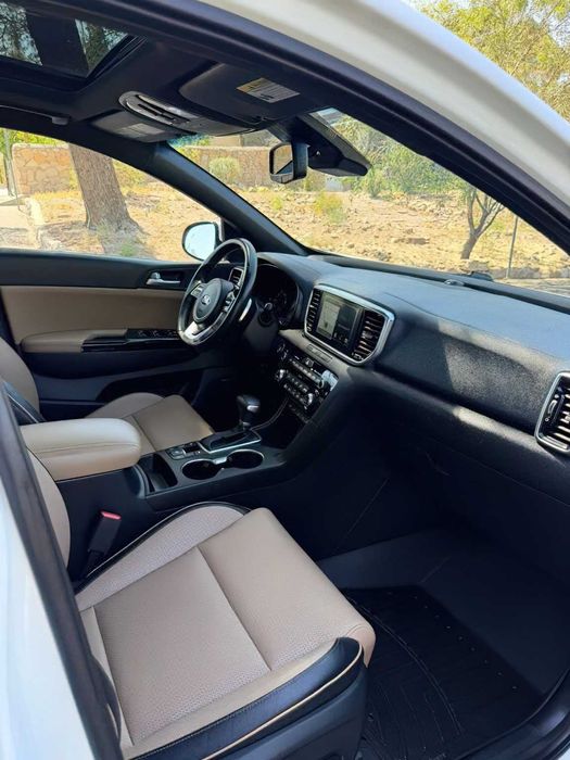 Kia Sportage      2020