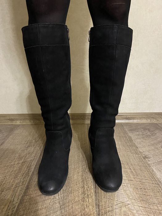 Жіночі зимові чоботи